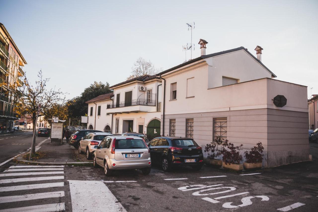 Grey House Pavia Con Box Privato Apartment Exterior photo