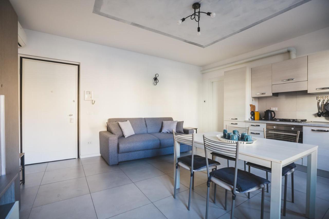 Grey House Pavia Con Box Privato Apartment Exterior photo