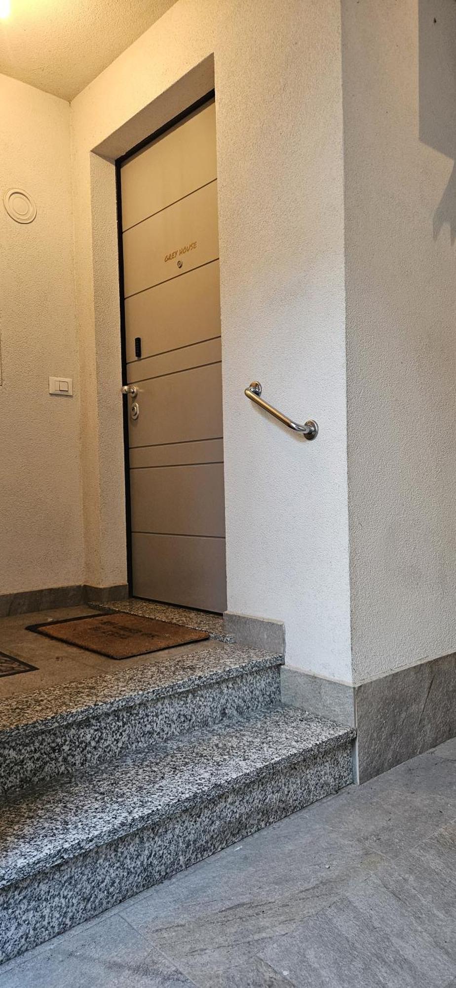 Grey House Pavia Con Box Privato Apartment Exterior photo